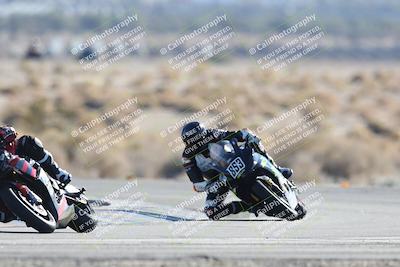 media/Dec-07-2025-CVMA (Sun) [[3e7d2de5dc]]/Race 12- Formula 40 MW and LW/